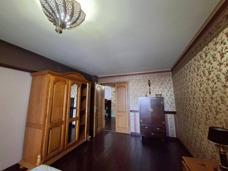 Sector 3, B-dul Decebal, Delea Noua - 9