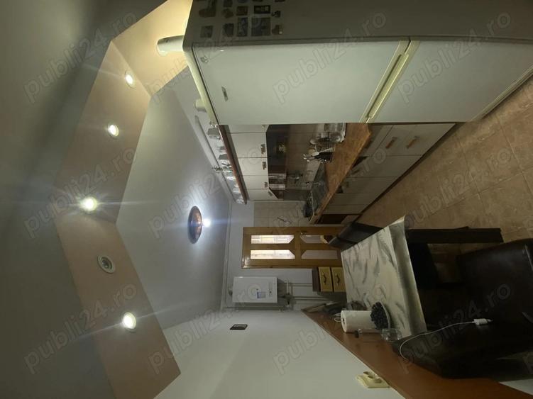 DE VANZARE: Apartament 3 camere Zarnesti - 6