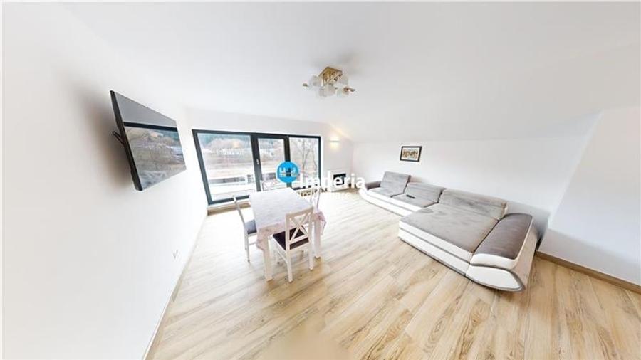 Pensiune de vanzare in zona Sucevita, langa Manastire - 11