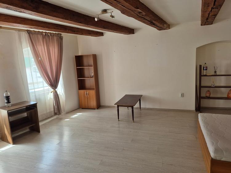 Apartament la casa spatios - 1