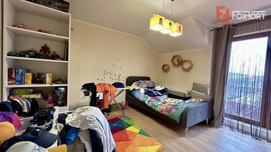 Duplex cu 4 camere + garaj in Dumbravita - 11