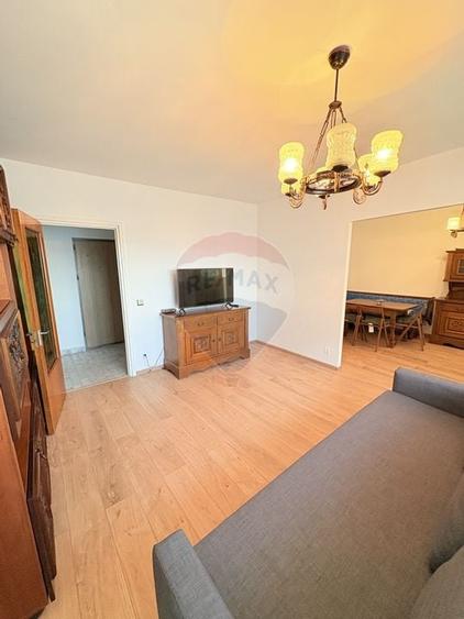 De închiriat apartament 4 camere, recompartimentat în 3, Iancului - 6