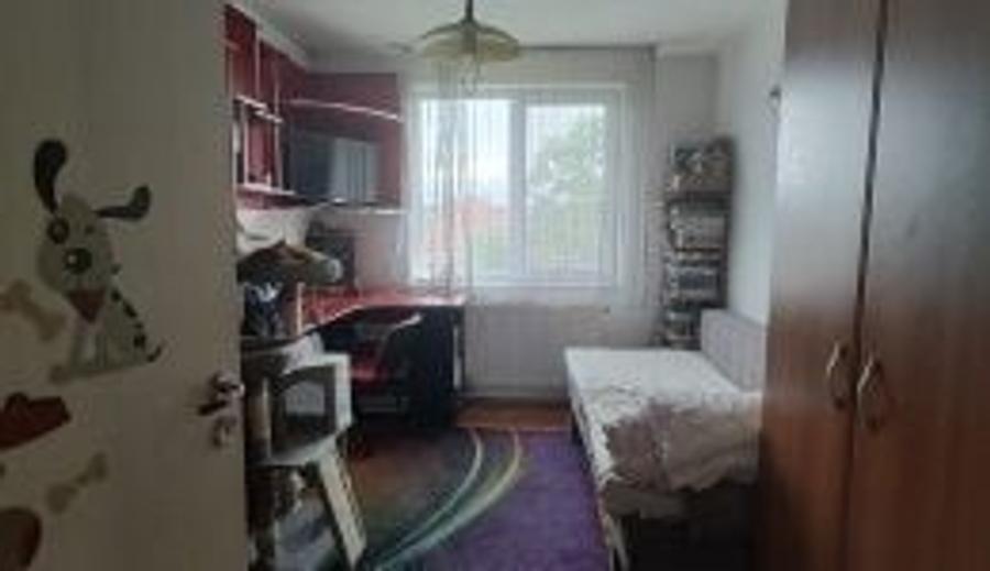 Apartament 3 camere decomandat zona Progresului - 1