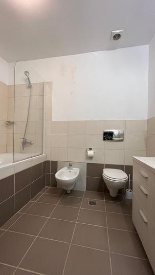 3 camere cu 84 mp de curte | 2 parcari subterane | boxa 8 mp amenajata - 16