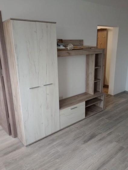 Inchiriez garsoniera - 3