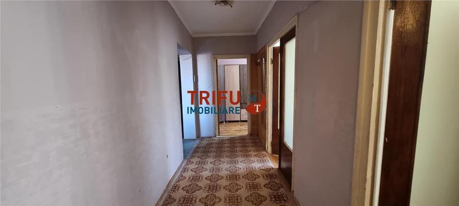 Apartament 3 camere de vanzare in Centru etaj 2 - 7