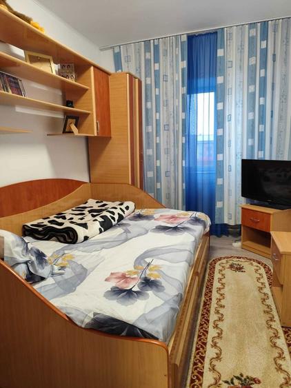 Vand Apartament 4 camere, decomandat, 81 mp utili, renovat - 5