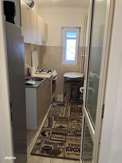 Apartament 1 cam, decomandat, etaj 2, Baza 3, vizavi Carrefour Felicia - 3
