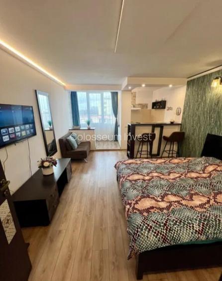 Garsoniera decomandat - zona Garii