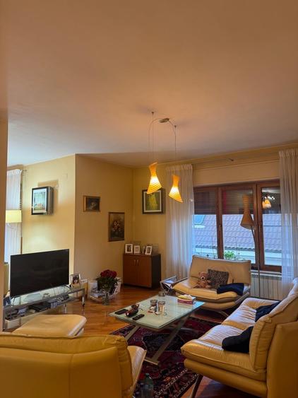 Dorobanti Capitale, proprietate formata din 2 apartamente+ Pod, in vila, - 1