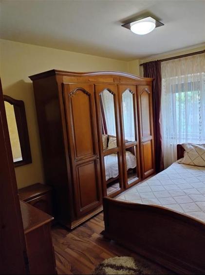 Apartament cu 3 camere, cartier Noua - 9