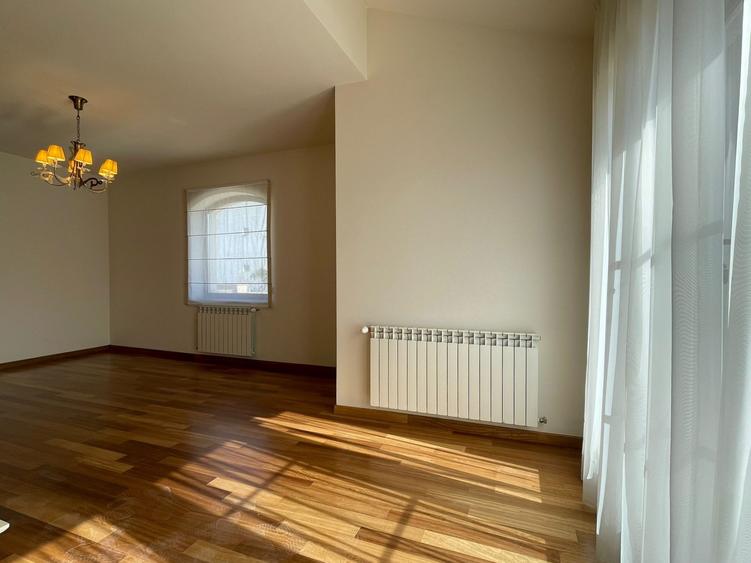 Faleza Nord - Universitate, Vila D+P+2 langa plaja, mobilata si utilata lux - 51