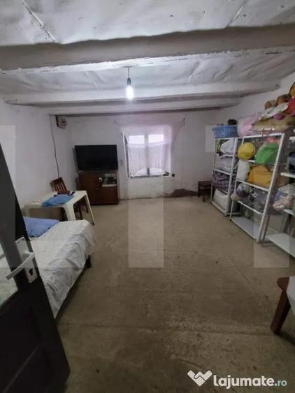 Casa de vanzare, 40 mp, teren 480mp, zona Plopi - 3