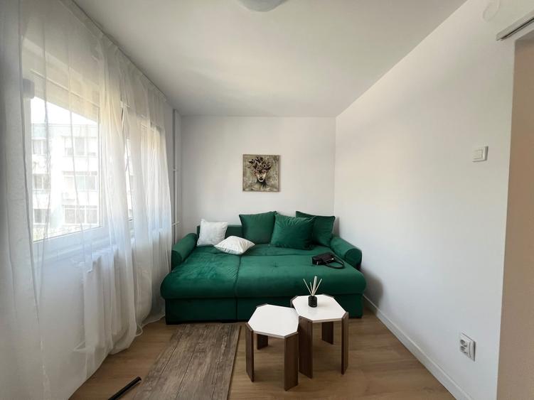 Garsonieră decomandată, mobilată în Complex Studențesc