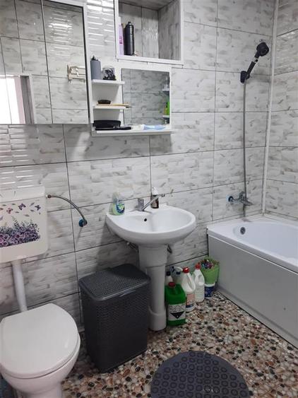 Casă cu 2 camere cu Canalizare în Apollo