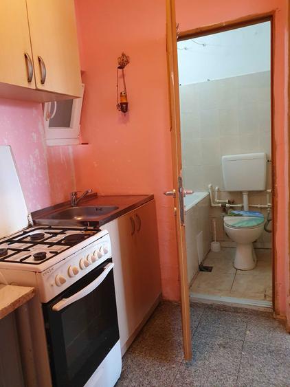 Proprietar. Inchiriere Ap. 2Cam Et2/4 280Eur/1400lei Calea Rahovei - 3