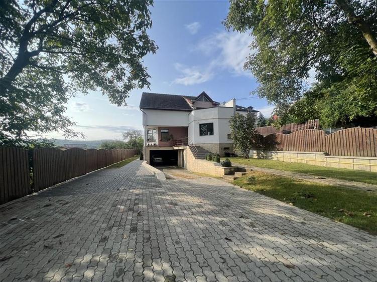 Inchiriere casa la cinci minute de Big pentru clinica salon sau locuit - 1