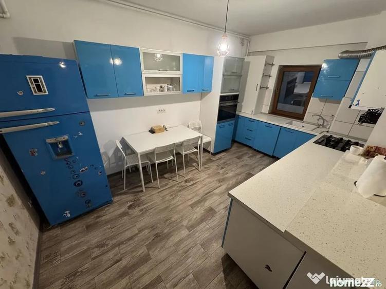 Apartament cu 2 camere decomandat în Casa de Cultură