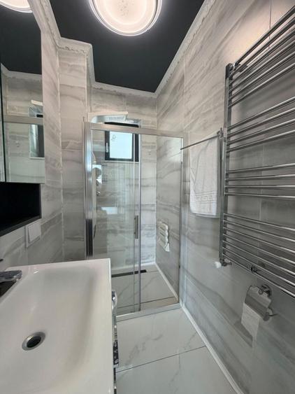 Apartament cu 2 camere semidecomandat, mobilat în Nord
