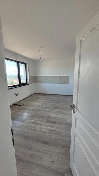 Casă cu 2 camere cu Teren 650 Mp în Chicerea