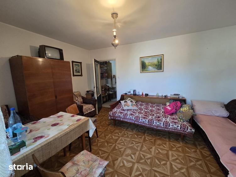 Garsonieră decomandată în Podgoria