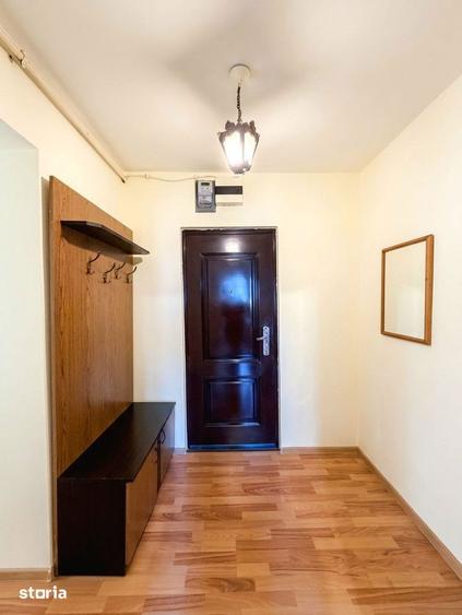 Apartament cu 3 camere decomandat, mobilat în Mircea cel Bătrân