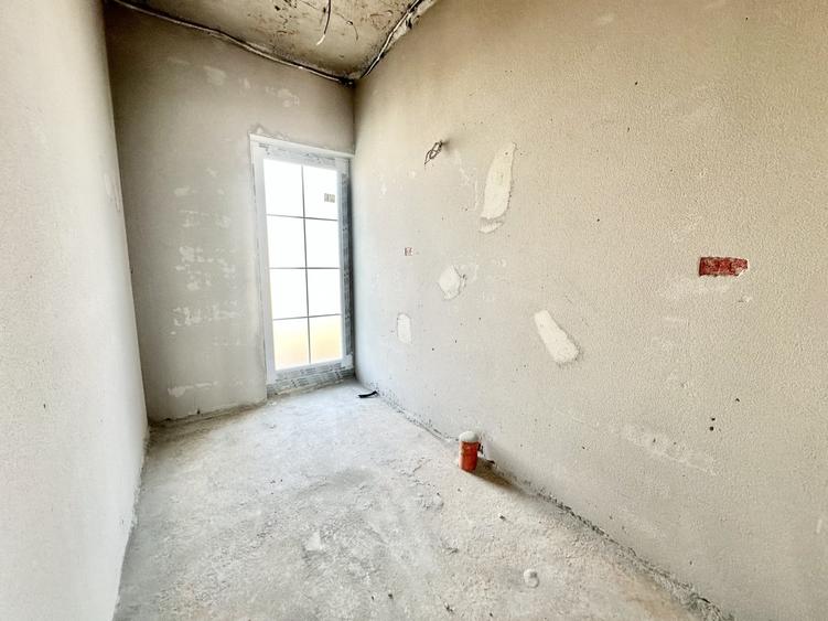 Duplex cu 4 camere cu Canalizare în Moșnița Veche
