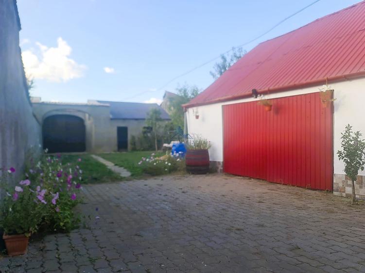 Casă individuală cu 3 camere cu Canalizare în Hosman