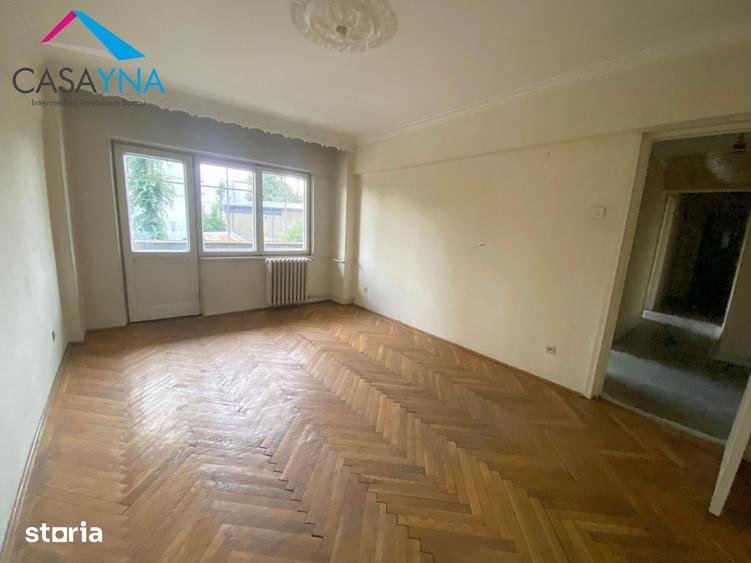 Apartament cu 3 camere decomandat în Republicii