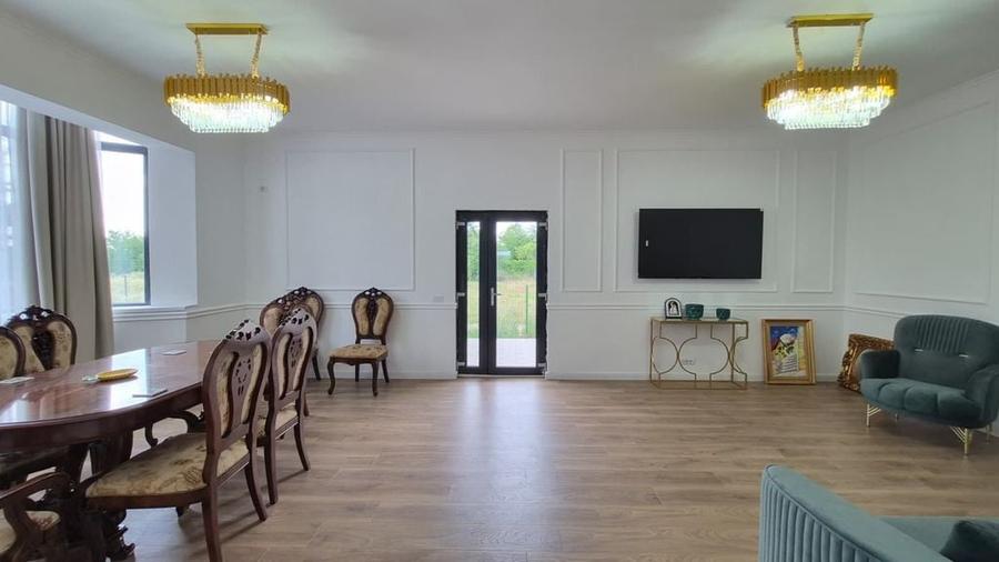 Casă cu 4 camere cu Teren 360 Mp în Snagov