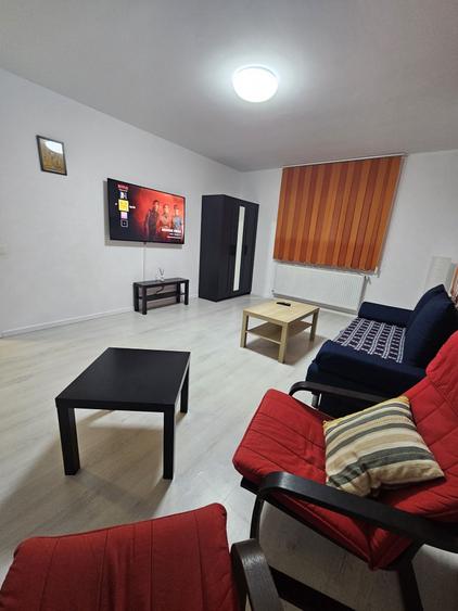 Apartament cu 2 camere decomandat în Fundeni
