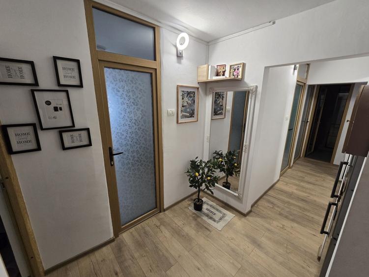 Apartament 3 camere, decomandat, zona Paltinis - Penes Curcanul - 6