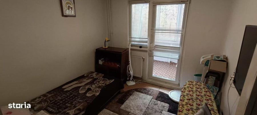Apartament cu 4 camere, mobilat în Răcădău