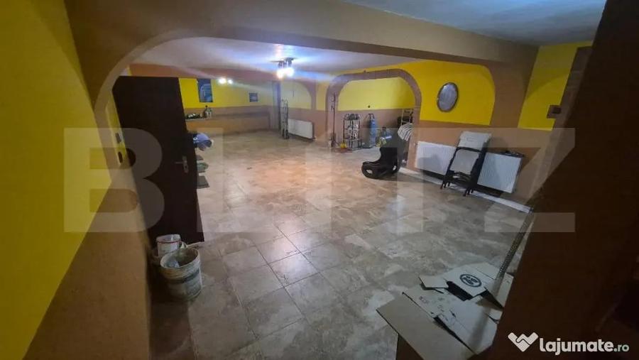 Casă cu 7 camere cu Teren 517 Mp în Lucian Blaga
