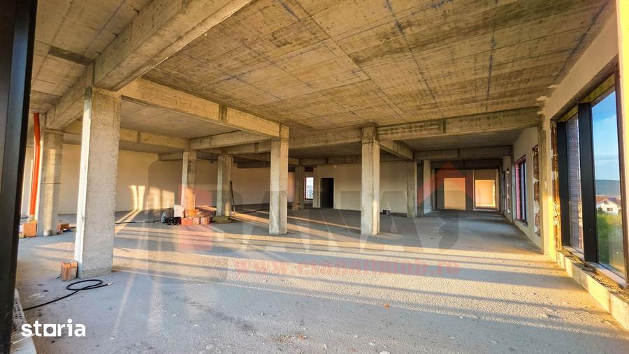 Spațiu comercial, de 435 mp, în Central
