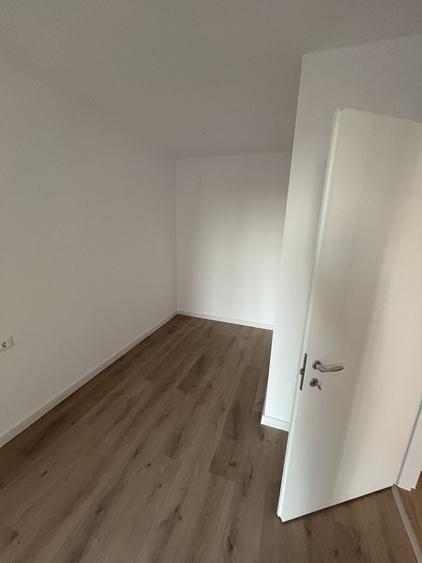 Apartament cu 2 camere semidecomandat în Titan