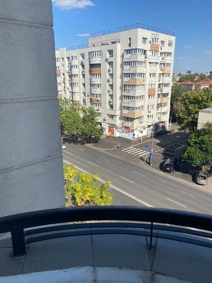 Garsonieră decomandată, mobilată în Cișmigiu