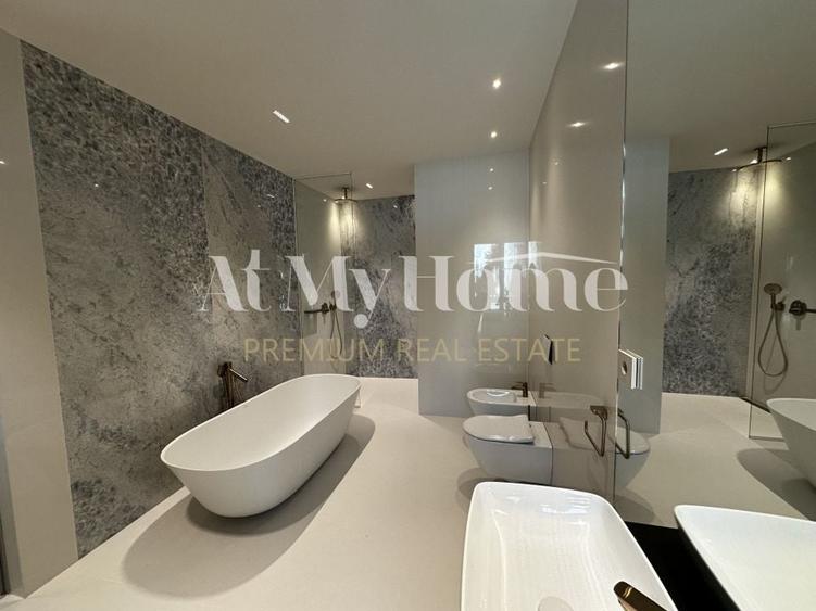 Apartament cu 4 camere decomandat în Kiseleff