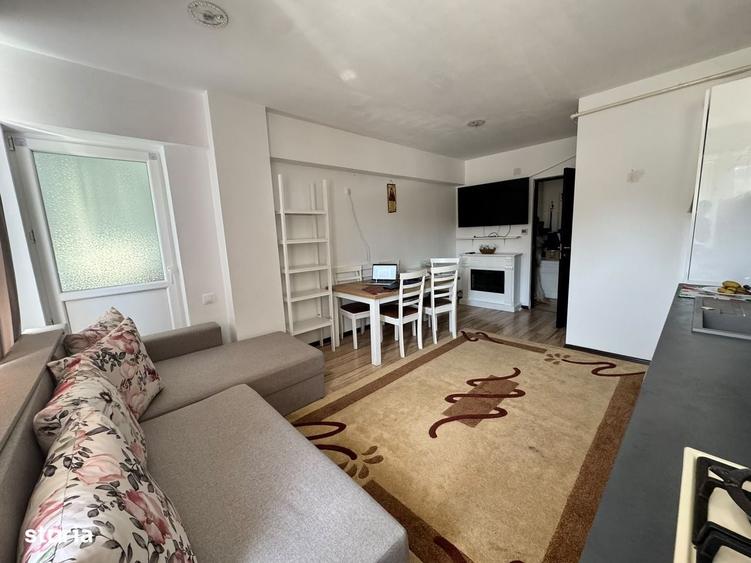 Apartament cu 3 camere în Letea
