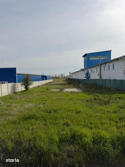 Teren de 5000 mp, în Malu Mare