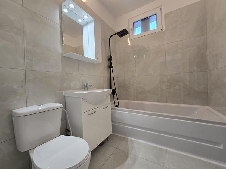 Apartament cu 2 camere semidecomandat, mobilat în 1 Mai