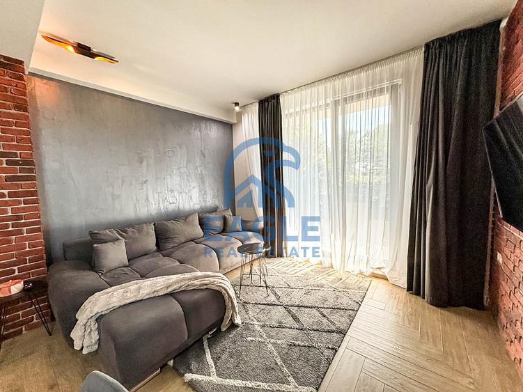 Apartament cu 2 camere nedecomandat, mobilat în Faleza Nord