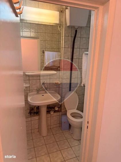 Apartament cu 3 camere decomandat în Dristor