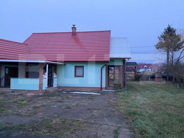 Casă individuală cu 7 camere cu Teren 1700 Mp în Horodnic