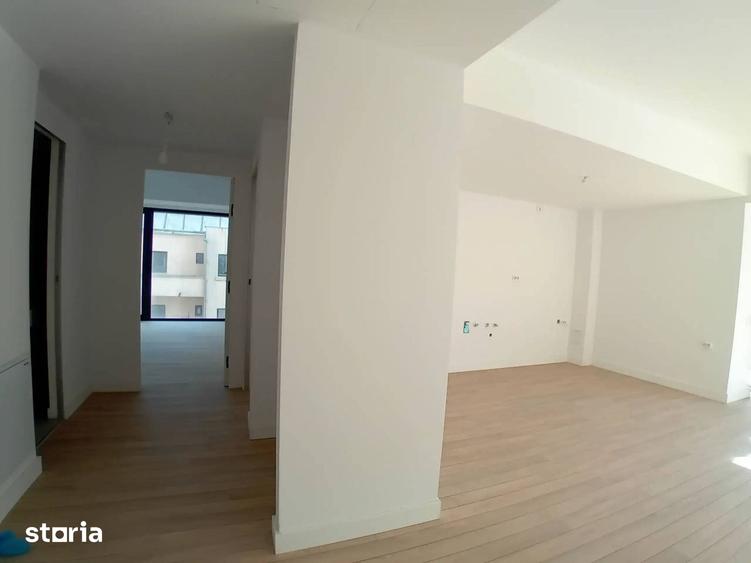 Apartament cu 3 camere în 13 Septembrie