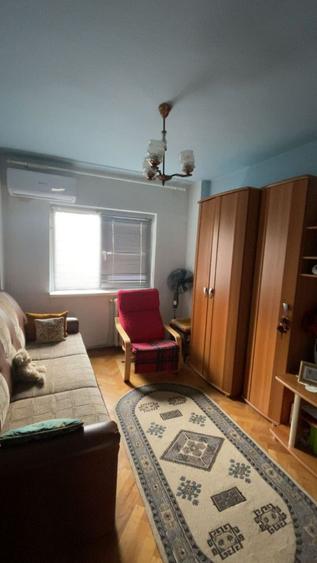 Apartament cu 4 camere, mobilat în Central