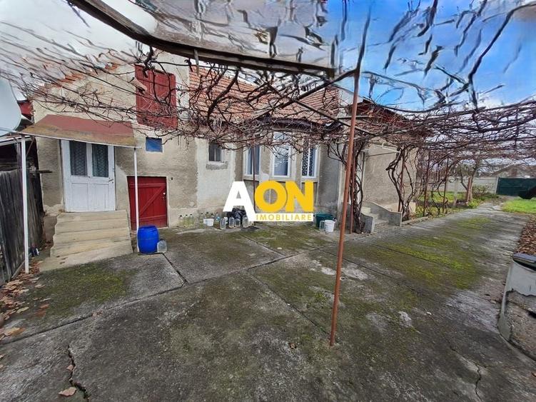 Casa Individuala, 3 Camere, Suprafata 90 mp, Teren 739, Zona Cetate - 1