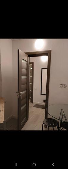 Vand Garsoniera Zona Spital - 1