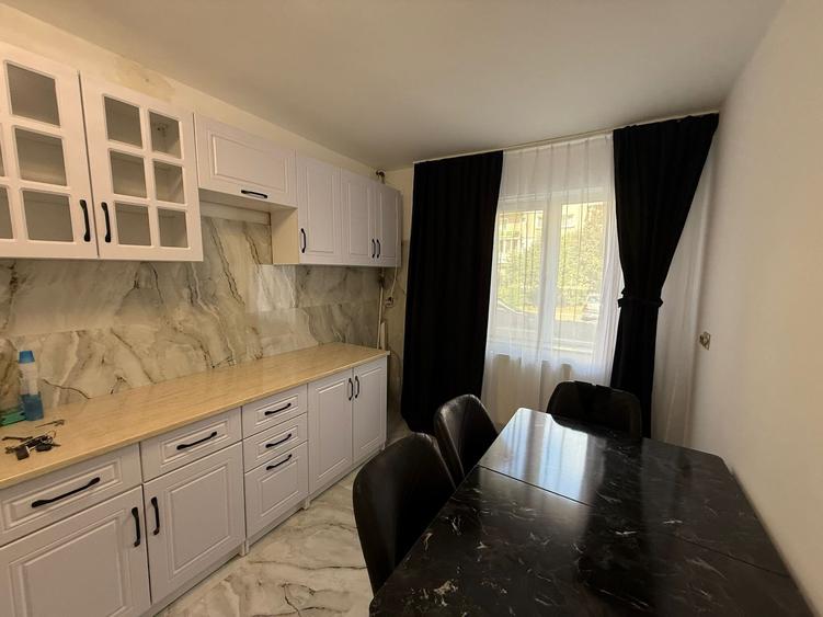 Apartament 2 camere,parter,zona Piata Centrala - 1