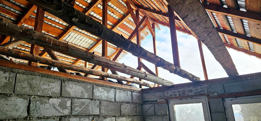 Casa situata in com.Girov - 9